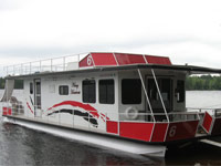 Four Queens House Boat Rental